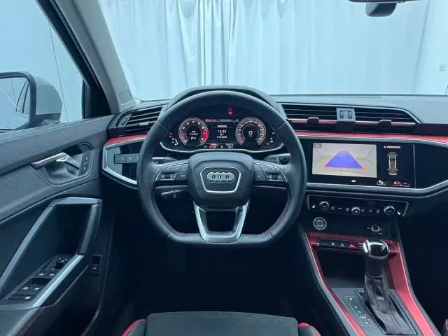 Audi Q3 — Фото автомобиля 12
