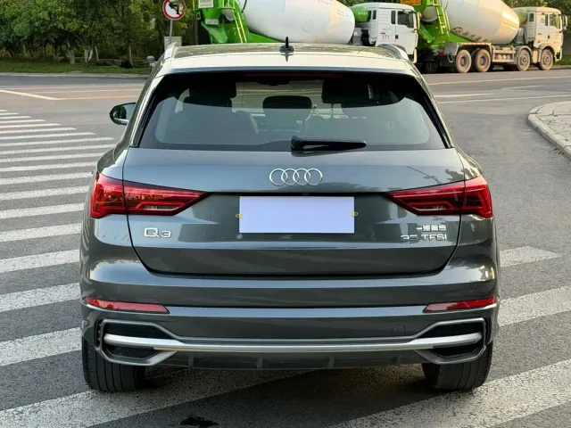 Audi Q3 — Фото автомобиля 4