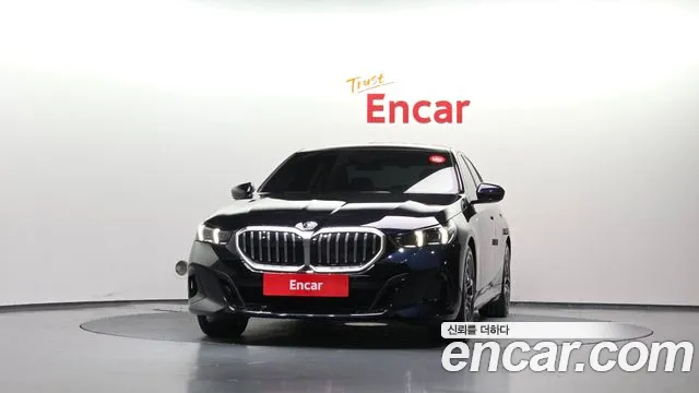 BMW 5 Series G60 — Фото автомобиля 3