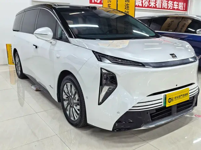 Buick Zhijing Shijia — Фото автомобиля 3