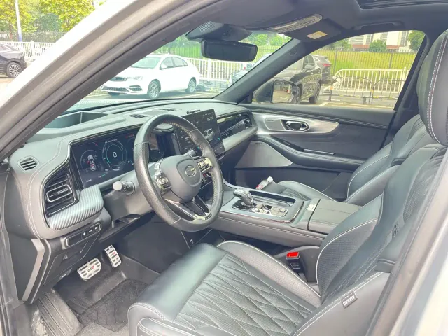 GAC Trumpchi GS8 — Фото автомобиля 9