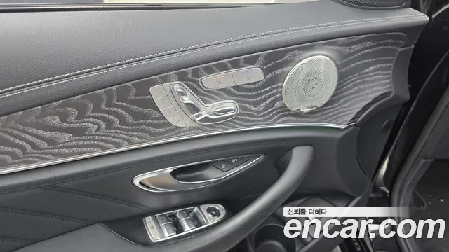 Mercedes-Benz E-Class W213 — Фото автомобиля 24