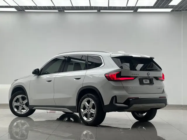 BMW X1 — Фото автомобиля 6