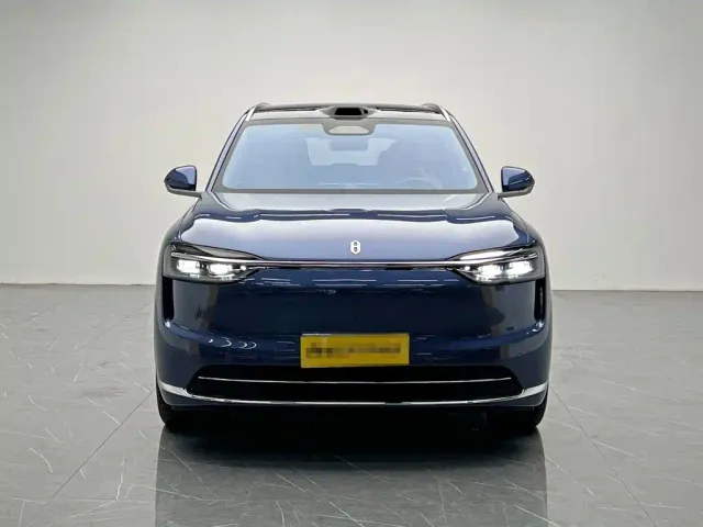 Aito M7 — Фото автомобиля 2
