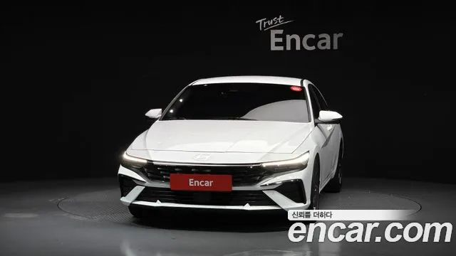 Hyundai AVANTE Новый Avante (CN7) — Фото автомобиля 3