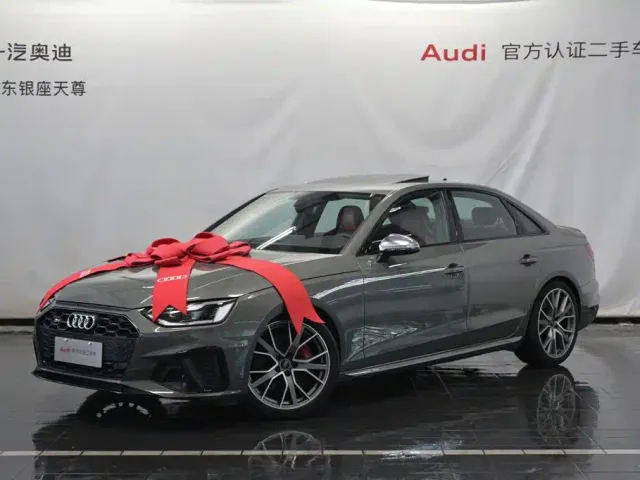 Audi S4 — Фото автомобиля 3