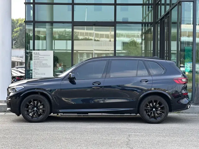 BMW X5 — Фото автомобиля 4