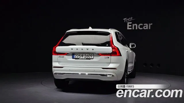 Вольво XC60 — Фото автомобиля 4