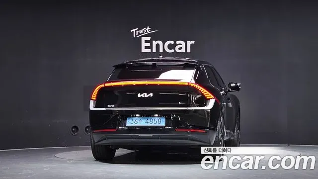 Kia EV6 — Фото автомобиля 4