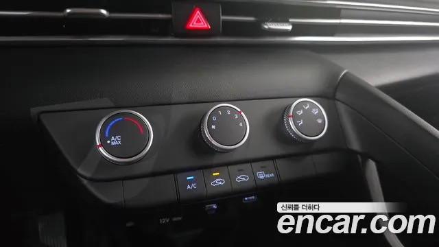 Hyundai AVANTE Avante (CN7) — Фото автомобиля 16