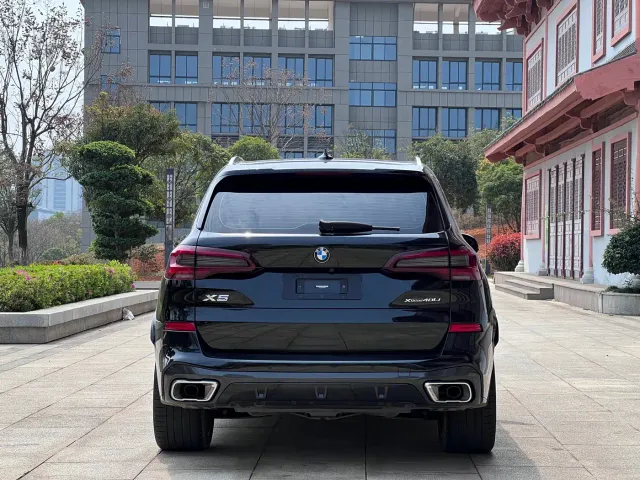 BMW X5 — Фото автомобиля 5
