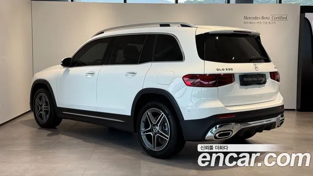Mercedes-Benz GLB-Class — Фото автомобиля 3