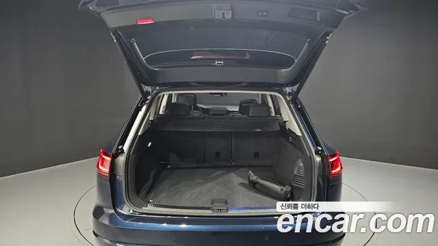 Volkswagen Touareg Touareg 3 поколение 3.0 TDI Prestige — Фото автомобиля 20