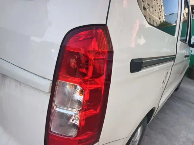 Wuling Hongguang V — Фото автомобиля 7