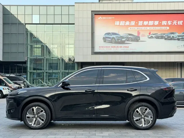 Geely Galaxy Starship 7 EM-i — Фото автомобиля 7