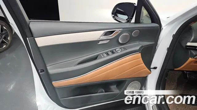 Genesis GV80 — Фото автомобиля 13