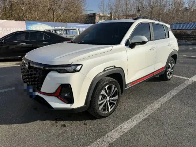 Фотография автомобиля — Changan CS35 Plus