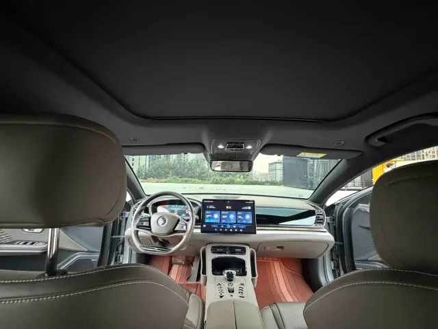 BYD Han — Фото автомобиля 9