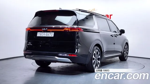 Kia Canival Carnival 4 поколение Дизель 9 мест Signature — Фото автомобиля 2