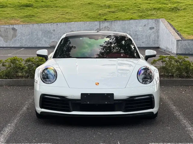 Porsche 911 — Фото автомобиля 2