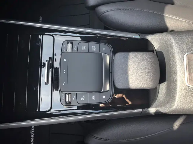 Mercedes-Benz GLB-Class — Фото автомобиля 15