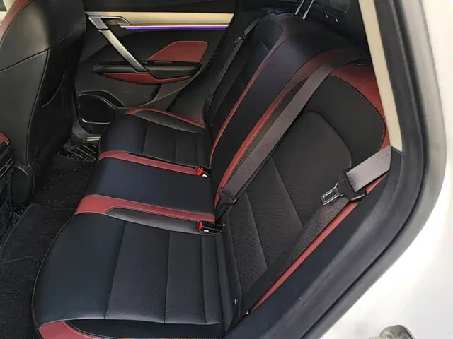 Geely Binyue — Фото автомобиля 16
