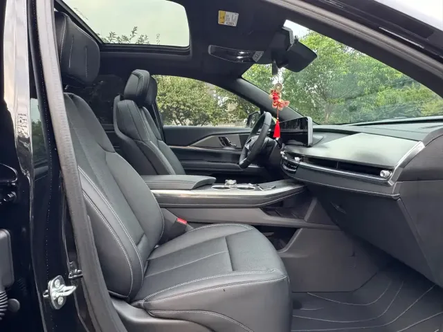 Cadillac Cadillac XT5 2025 2.0T Luxury — Фото автомобиля 15