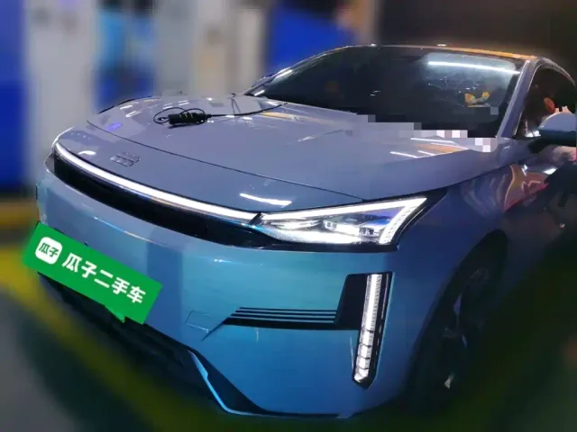 Фотография автомобиля — Geely Galaxy L6