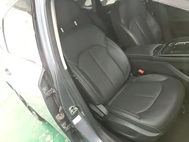 Roewe i6 MAX — Фото автомобиля 19
