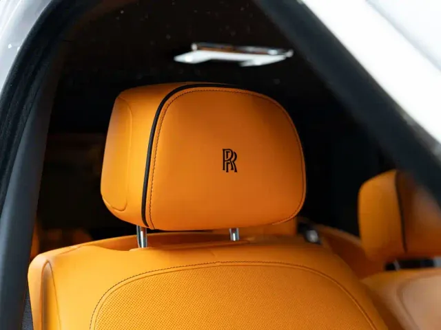 Rolls-Royce Cullinan — Фото автомобиля 20