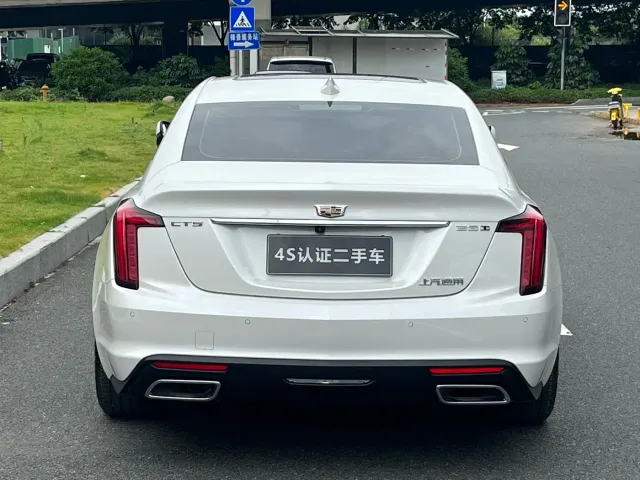 Cadillac CT5 — Фото автомобиля 6