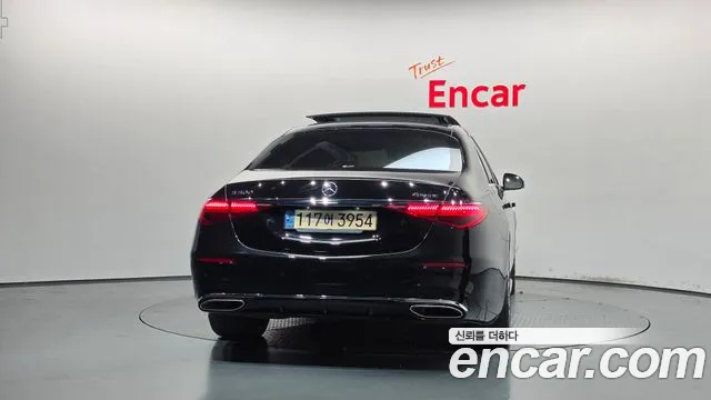 Mercedes-Benz S-Class — Фото автомобиля 4