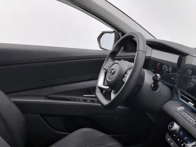Hyundai Elantra — Фото автомобиля 22