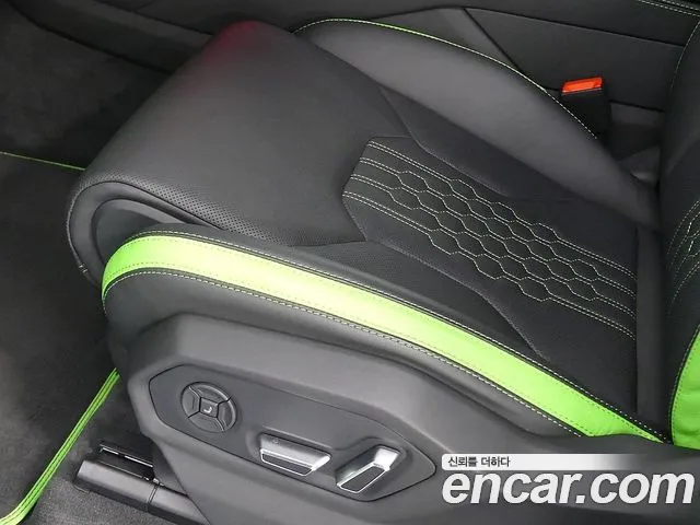 Lamborghini Urus — Фото автомобиля 11
