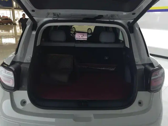 Leapmotor A10 — Фото автомобиля 4
