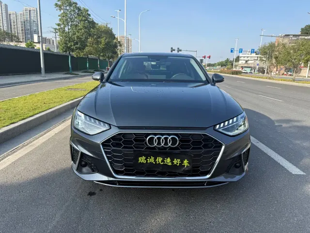 Audi A4L — Фото автомобиля 2