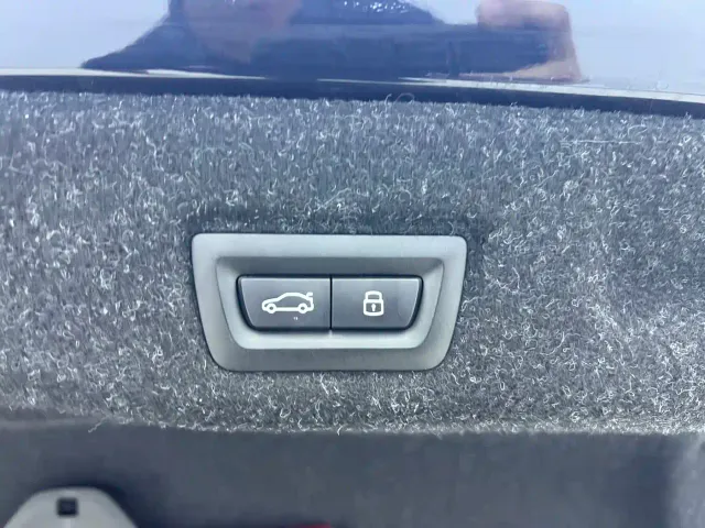 BMW 5 Series — Фото автомобиля 17