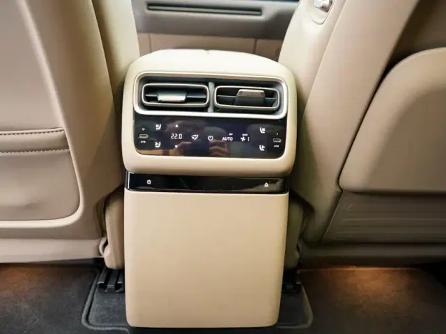 Li Auto i6 — Фото автомобиля 18