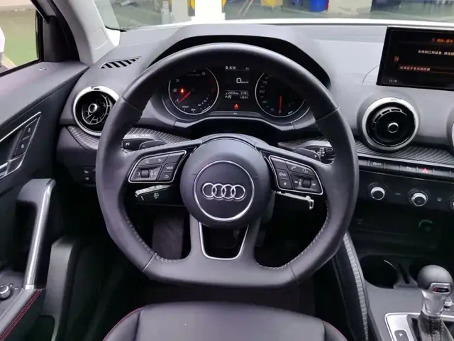 Audi Q2L — Фото автомобиля 15