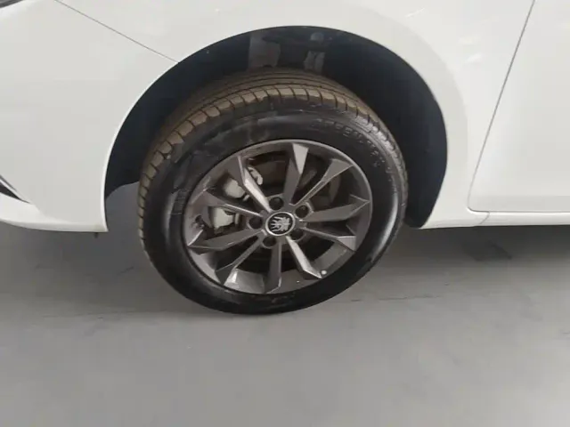 BYD Qin — Фото автомобиля 22