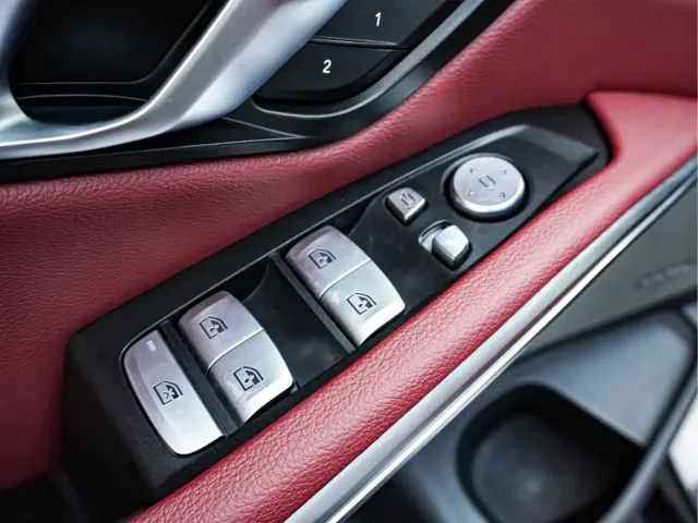 BMW 3 Series — Фото автомобиля 10
