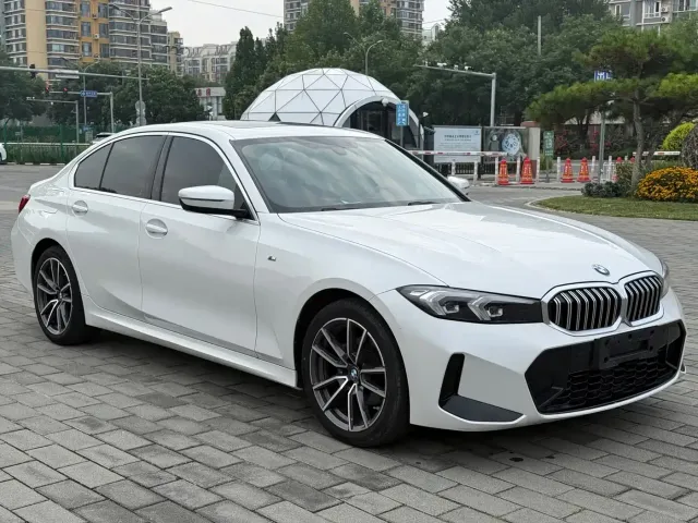 BMW 3 Series — Фото автомобиля 3