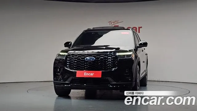 Ford Explorer 6th Gen — Фото автомобиля 3
