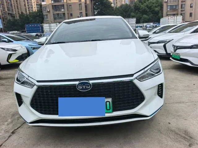BYD e3 — Фото автомобиля 2