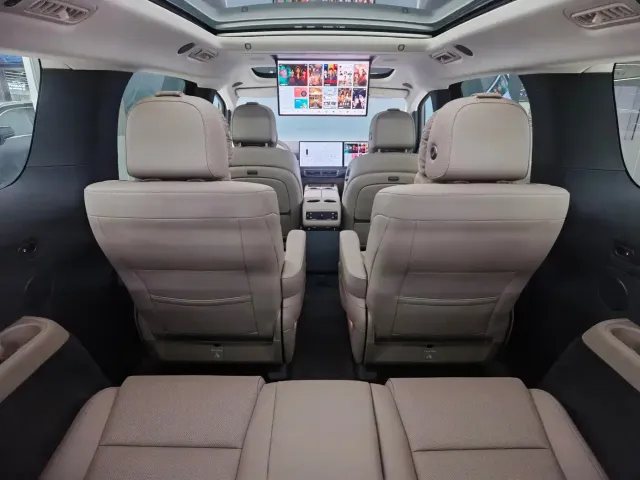 Li Auto MEGA — Фото автомобиля 10