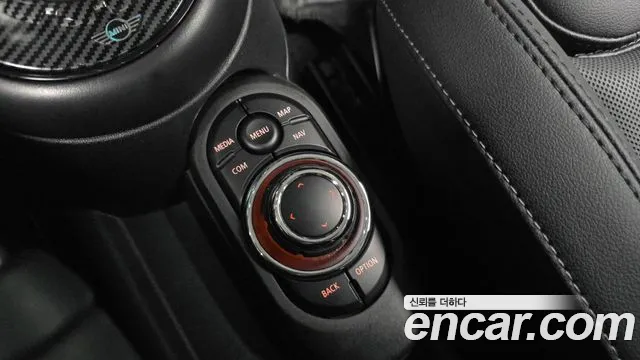 MINI Cooper — Фото автомобиля 28