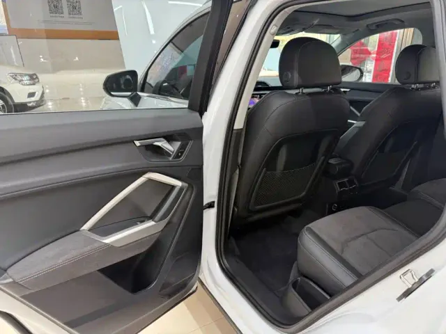 Audi Q3 — Фото автомобиля 17