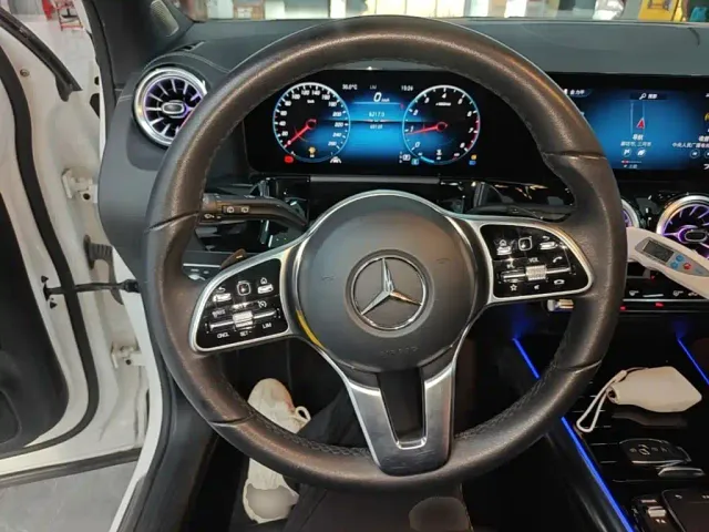 Mercedes-Benz GLA-Class — Фото автомобиля 10