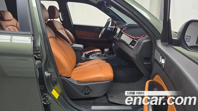 KG_Mobility_Ssangyong Rexton Новый Rexton Sport Khan Дизель 2.2 4WD — Фото автомобиля 25