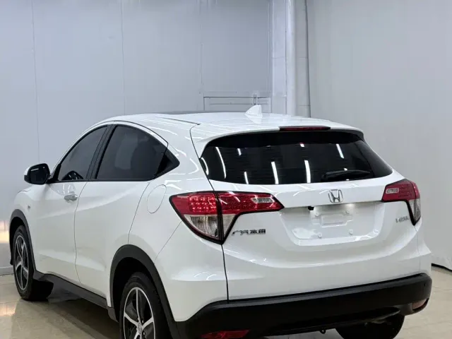 Honda Vezel — Фото автомобиля 6